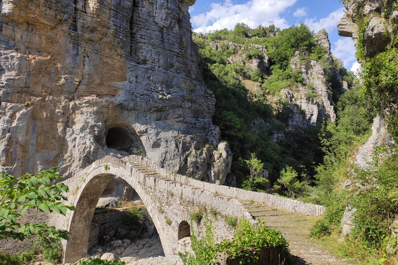 Professional vacation photoshoot in Zagori & the Vikos Gorge, Greece