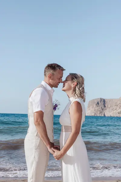 Wedding photoshoot in Heraklion by Teo F
