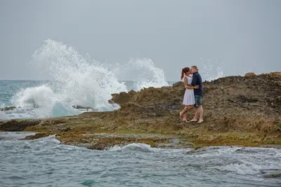 Elopement photoshoot in Heraklion by Teo F