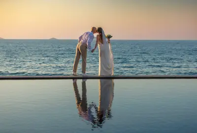 Honeymoon photoshoot in Rethymno by Teo F