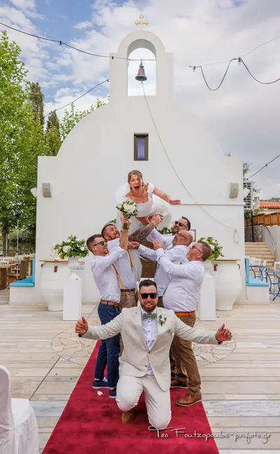 Wedding photoshoot in Heraklion by Teo F