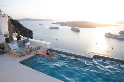 Content Creator photoshoot in Santorini by Kostas F