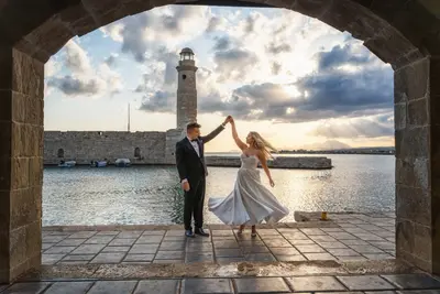 Couples photoshoot in Rethymno by Denys F
