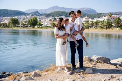 Family photoshoot in Rethymno by Denys F