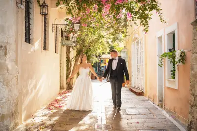 Couples photoshoot in Rethymno by Denys F