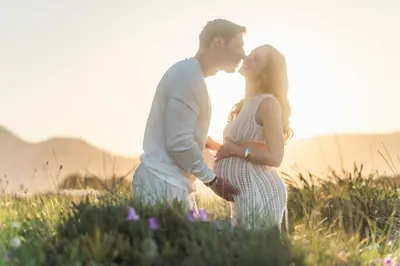 Maternity photoshoot in Heraklion by Denys F