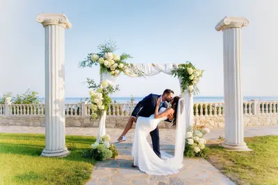Wedding photoshoot in Agios Nikolaos by Denys F