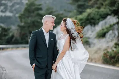 Wedding photoshoot in Athens by Sotiris P