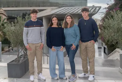 Family photoshoot in Athens by Sotiris P