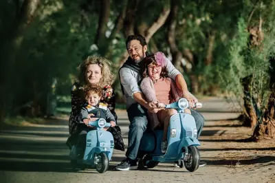 Family photoshoot in Athens Riviera by Sotiris P