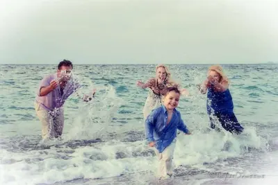 Family photoshoot by Takis D