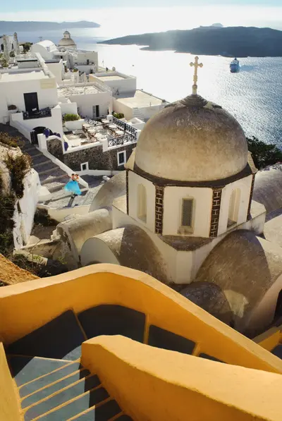 Engagement photoshoot on Santorini by Panagiotis K