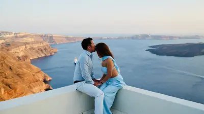 Anniversary photoshoot on Santorini by Marianna T