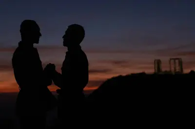 Elopement photoshoot on the Athens Riviera by Vasilis G