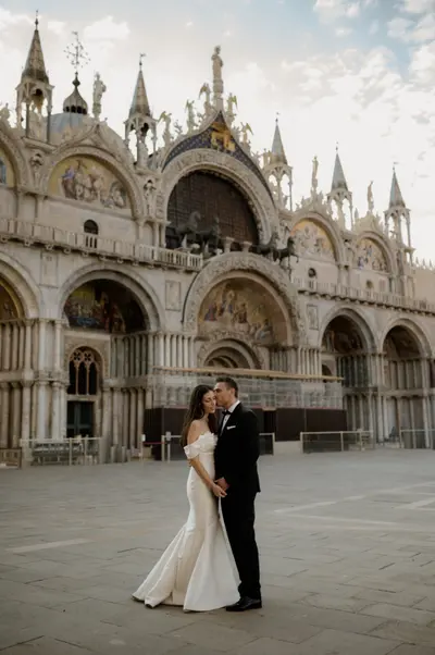 Wedding photoshoot by Leo K
