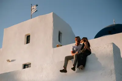 Honeymoon photoshoot on Paros by Michael S