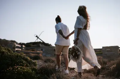 Elopement photoshoot on Paros by Michael S
